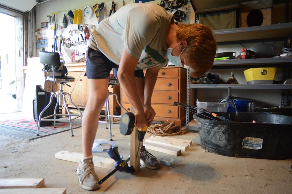Loudoun Student Gives Back with Desks for Distance